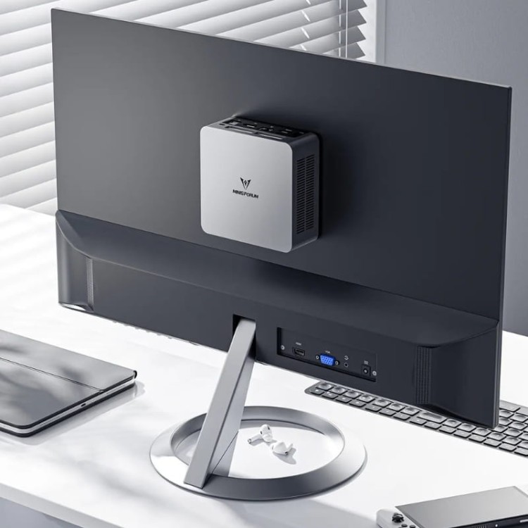 MINISFORUM UM870 Plus - z VESA 75 i 100mm