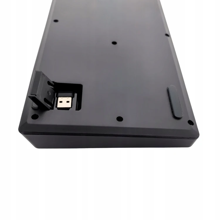klawiatura-bezprzewodowa-membranowa-freewolf-rgb-adowana-usb-c-2-4g-bt-9.jpg