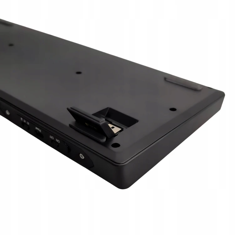 klawiatura-bezprzewodowa-podswietlana-freewolf-adowana-usb-c-bluetooth-2-4-9.jpg